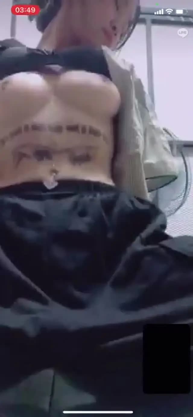 0D4BTYWB (1/2)