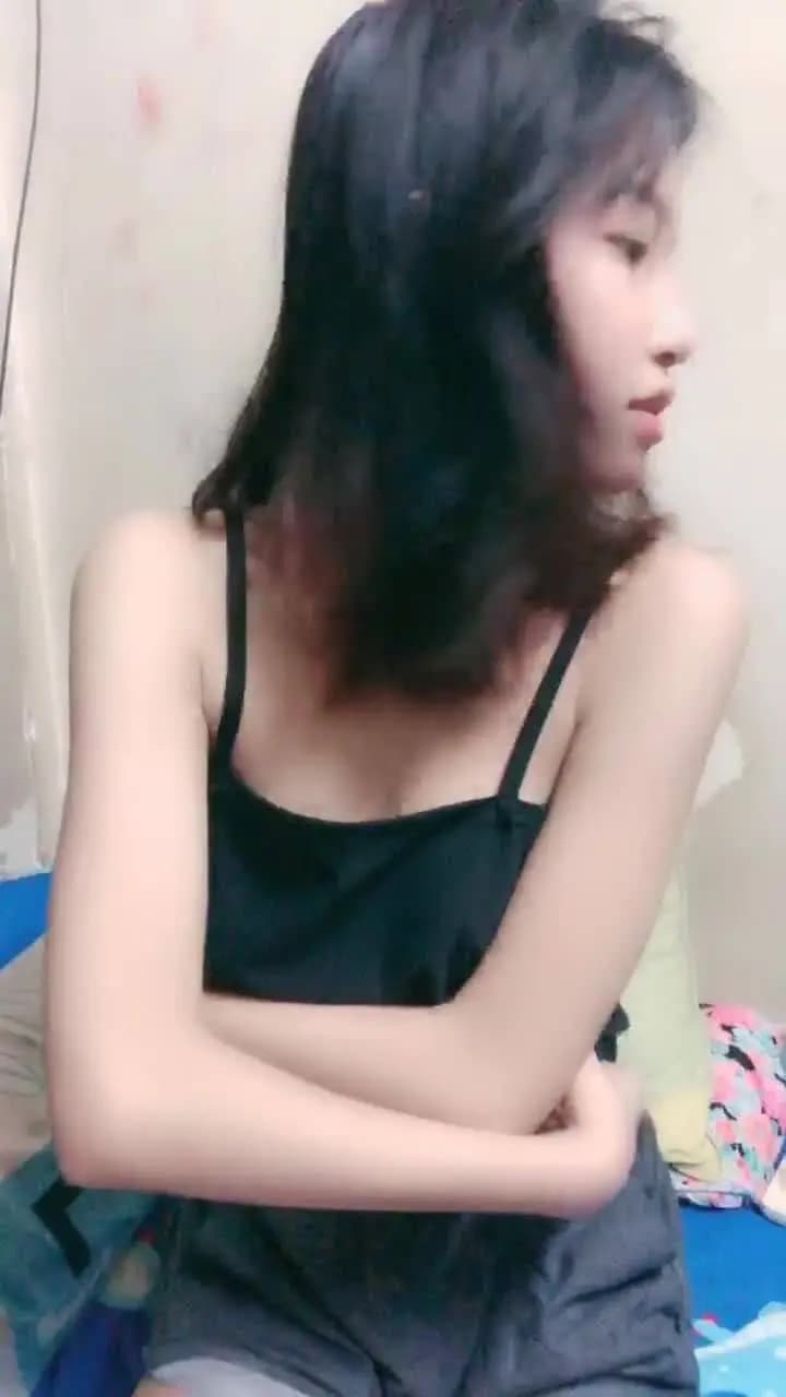 0L04QT46 (1/8)