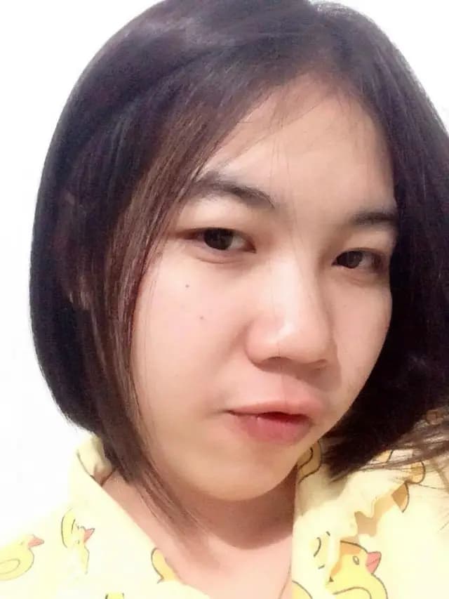 แอบถ่ายน้องสาวอาบน้ำ หีโหนกกกจัด (1/3)