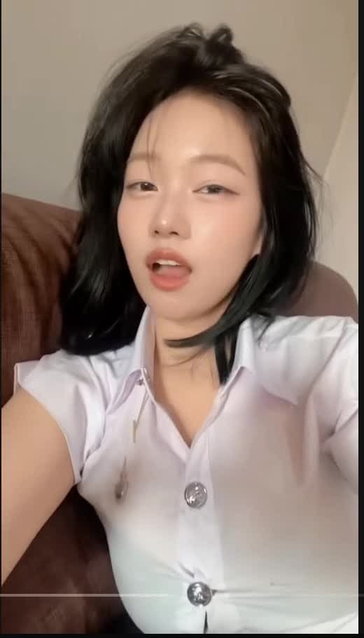 ทำไมเมียเพื่อนผมมันน่าแตกจังวะทุกท่าน (ขอโทษนะเพื่อนแต่กูว่ากูต้องระบายน้ำว่าวใส่หน้าเมียมึงละ) (4/17)