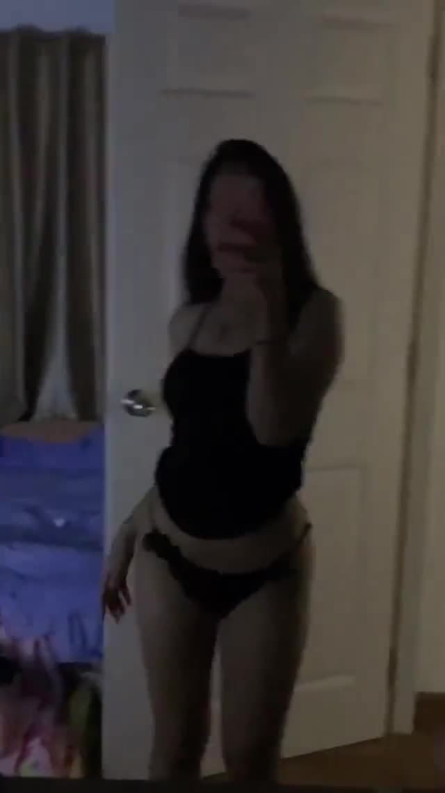 Thai Tiktok girl leaked - Vídeos y Fotos Porno - EroMe (12/139)