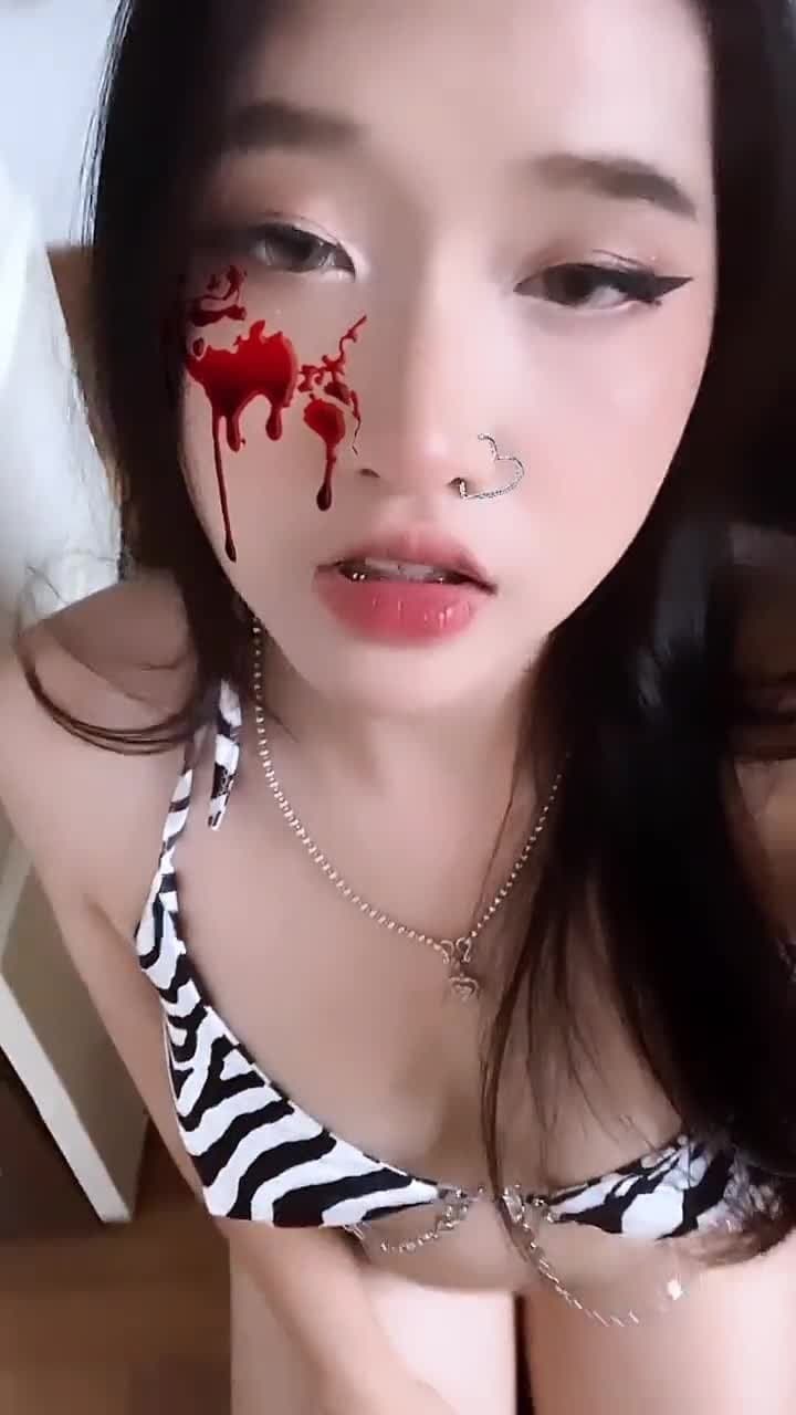 Thai Tiktok girl leaked - Vídeos y Fotos Porno - EroMe (66/139)