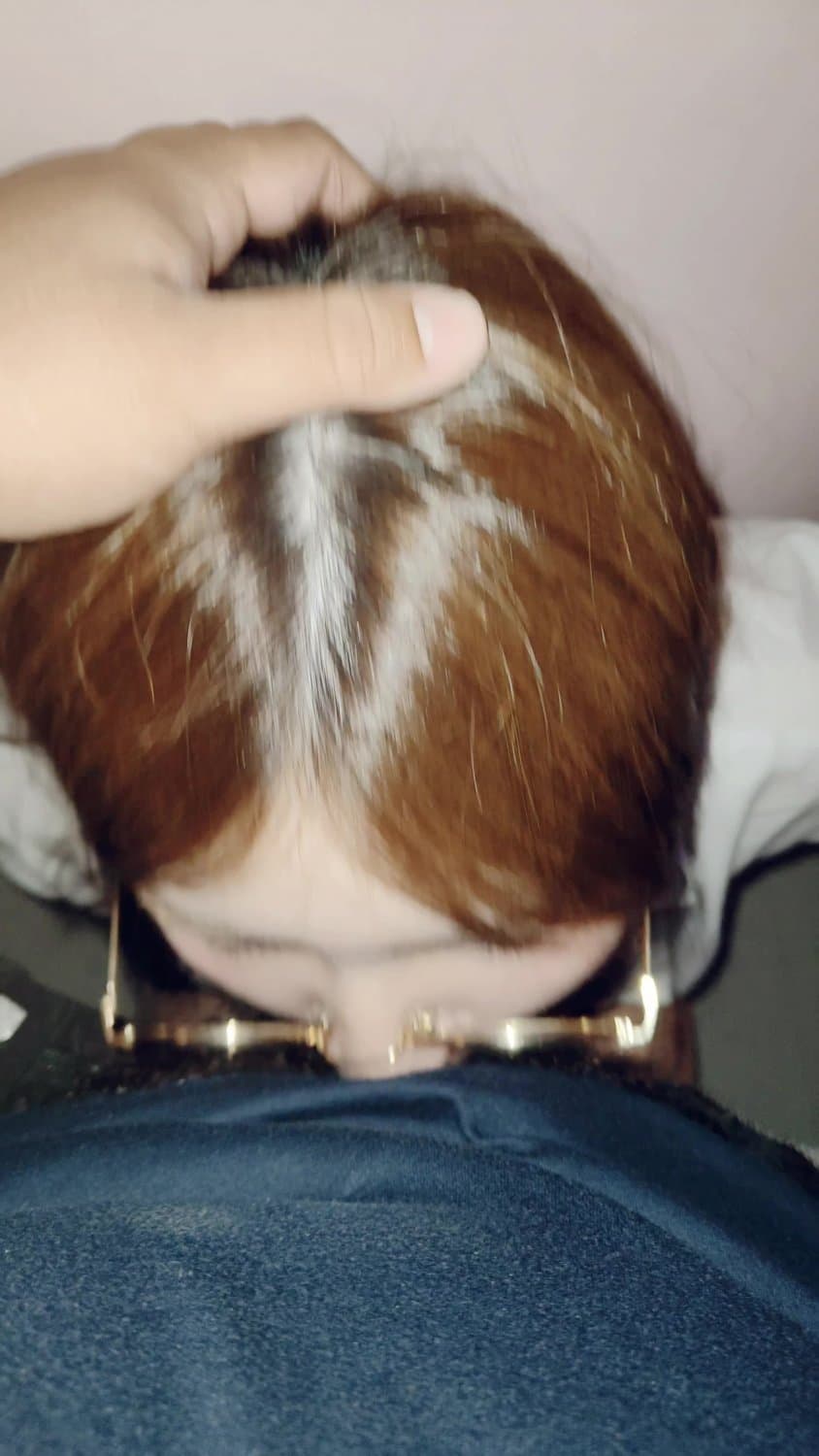 Cute Thai girl blowjob (13/42)