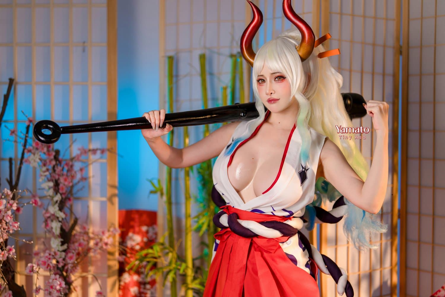 Tiny Asa cosplay Yamato - One Piece (9/122)