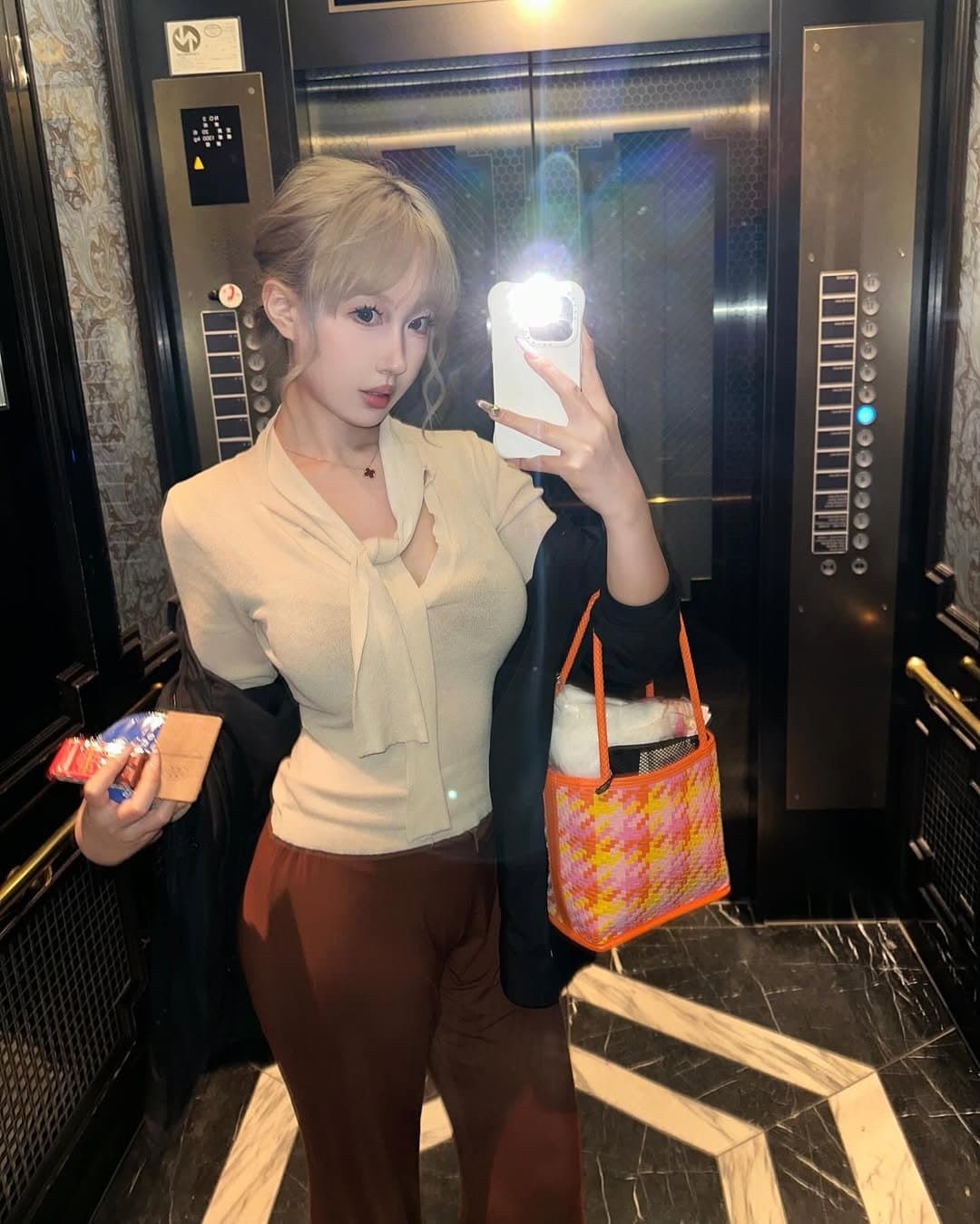 ⠀ (43/44)