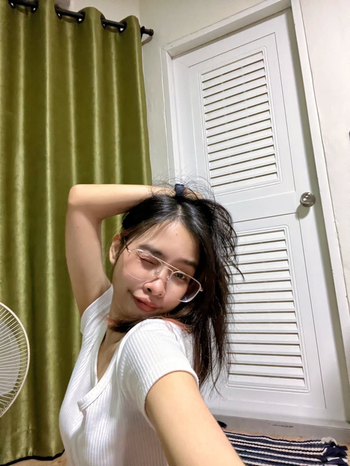 Cuck's Thai GF with 3 different dudes CAP Mapacji (25/48)