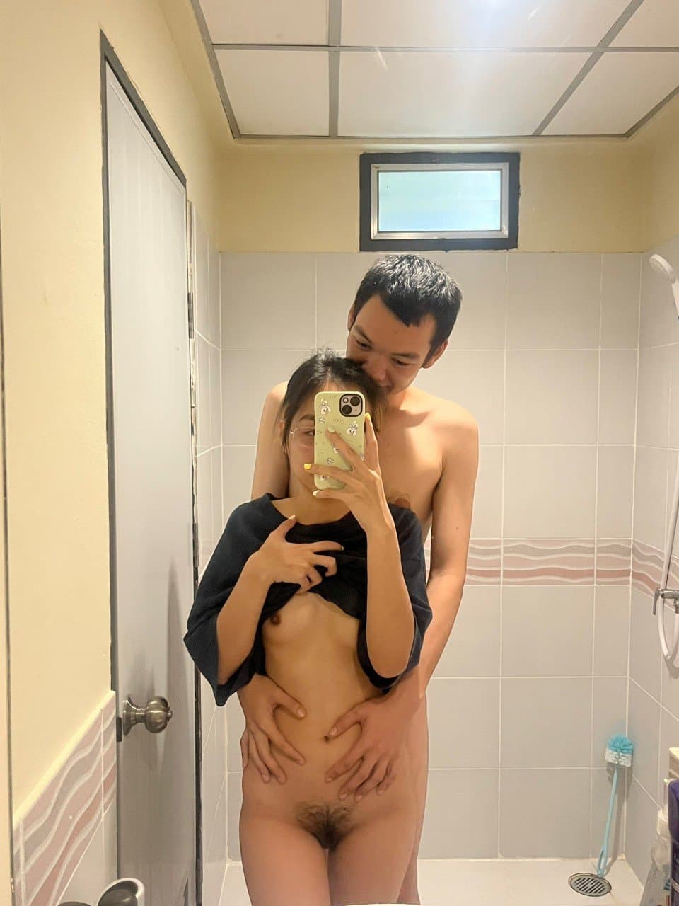 Cuck's Thai GF with 3 different dudes CAP Mapacji (40/48)