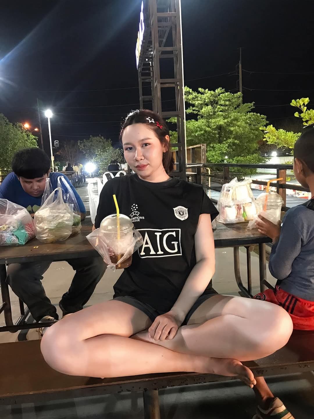 ขาวโบ๊ะ (3/218)