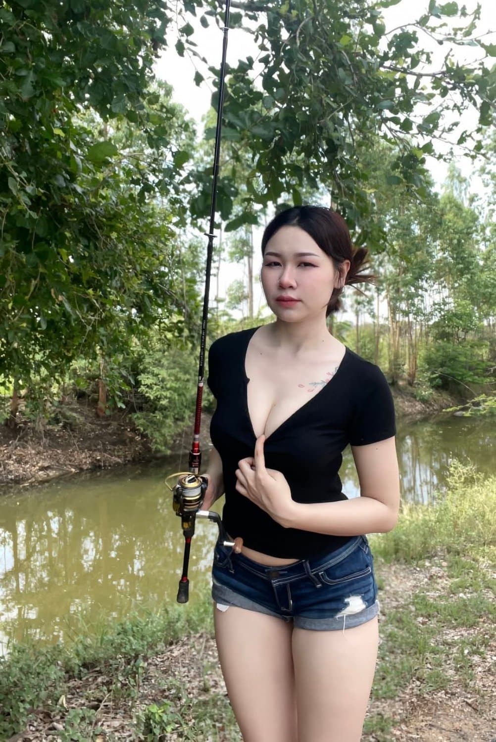 ขาวโบ๊ะ (6/218)