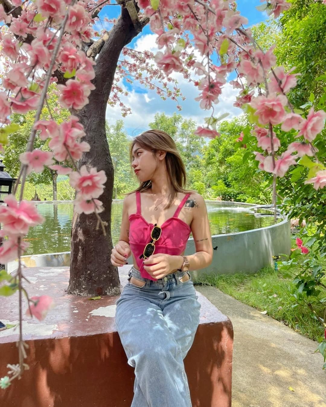 Mai Mmcka/ig.mck__ (10/85)