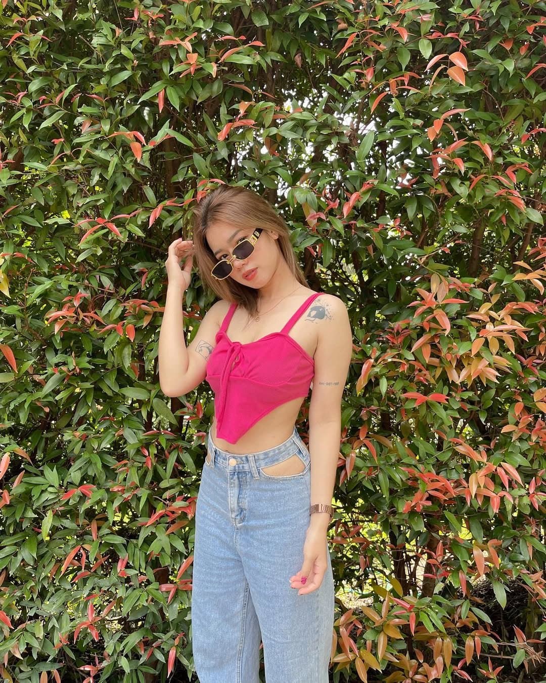 Mai Mmcka/ig.mck__ (16/85)