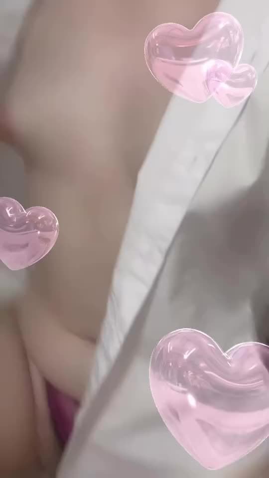 Cute Thai girl show her boobs (46/150)