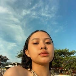 This is what your Filipina girlfriend look like when you can't contact her on her phone 🤭💦💋 (8/132)