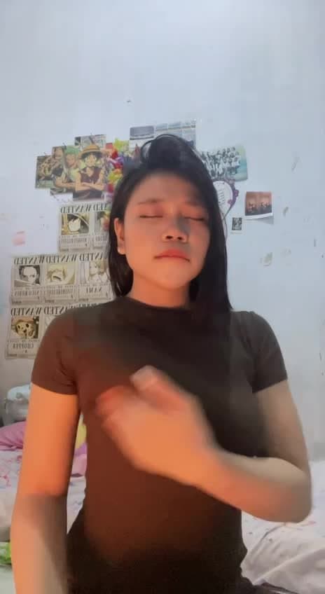 bruh she squirt (129/217)