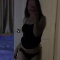 Thai girl twerk on TikTok (10/110)