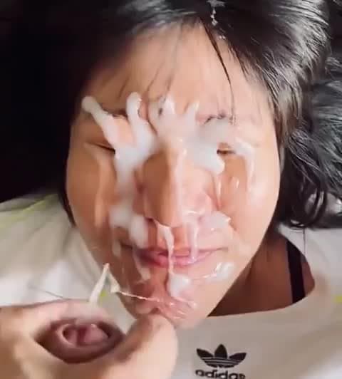 Semen on face (1/2)