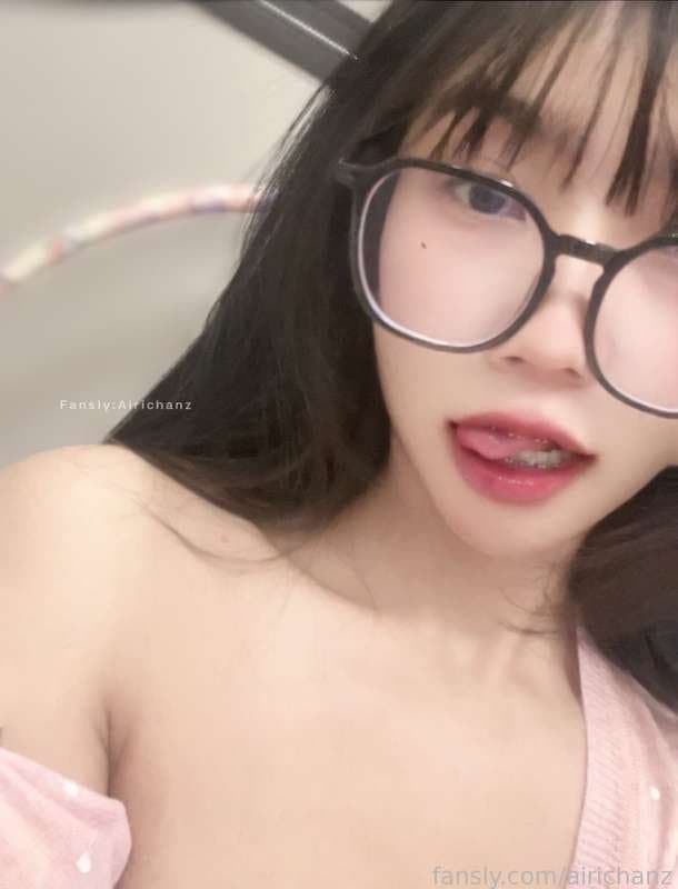 งานหลุดน้องสาวแว่น Sawakoyoy มีมากกว่านี้สนใจทักได้ (30/193)