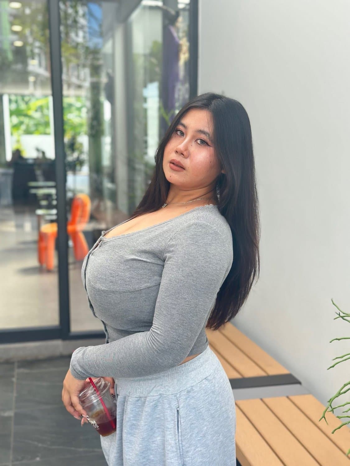 Feel like gonna cum with this big slut boobs (9/21)
