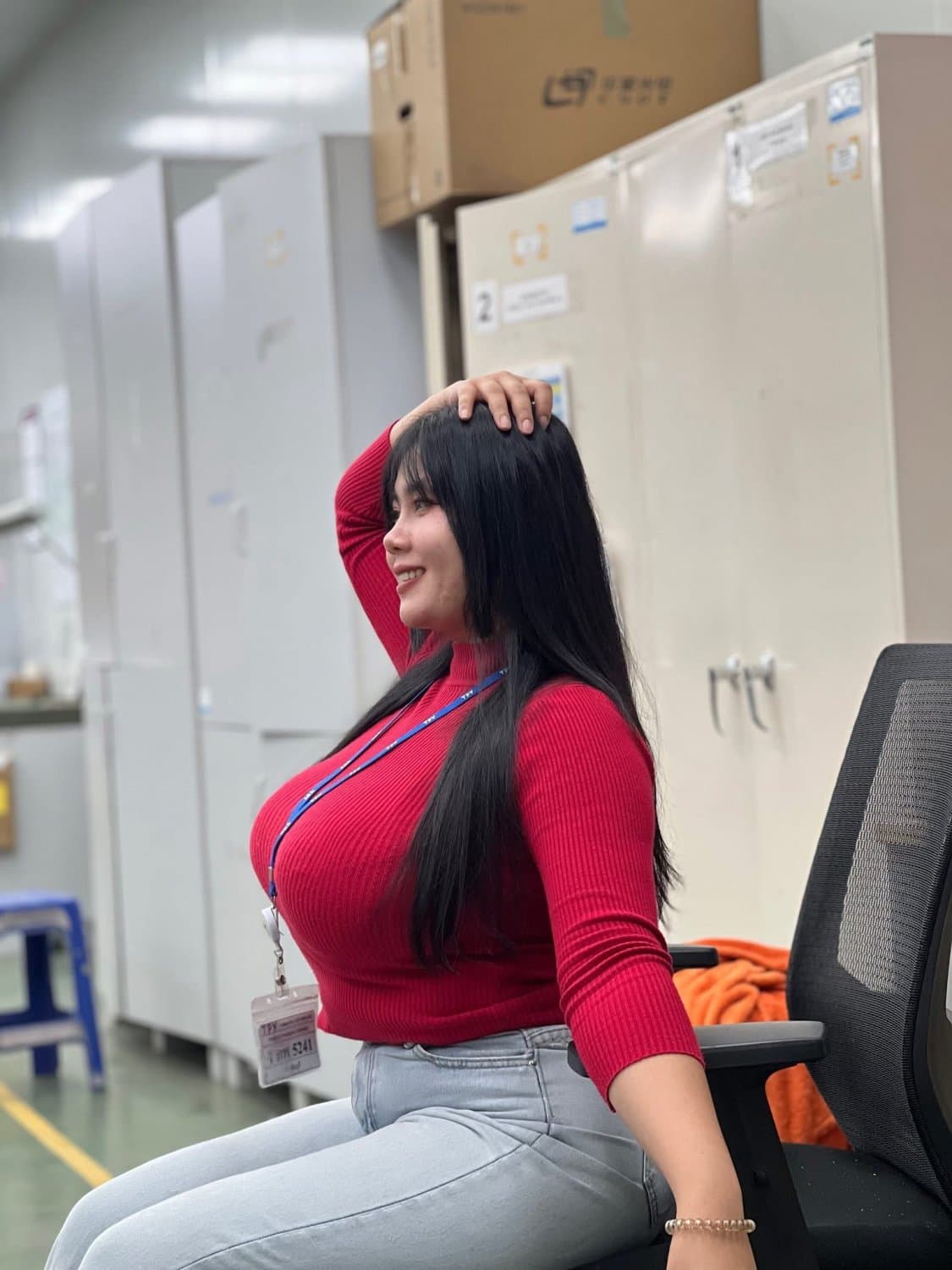 Feel like gonna cum with this big slut boobs (20/21)