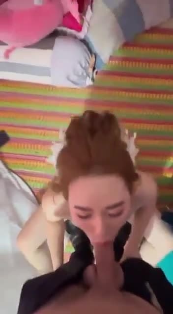 เจ้าบ่าวเงี่ยuไม่ไหวแล้ว ส่งเข้าเรือนหอเสร็จก็เย็ดคาชุดเลย (43/47)