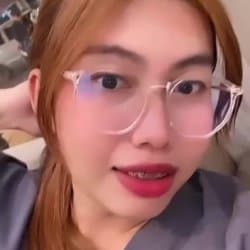 นักเรียนโชว์นม (35/41)