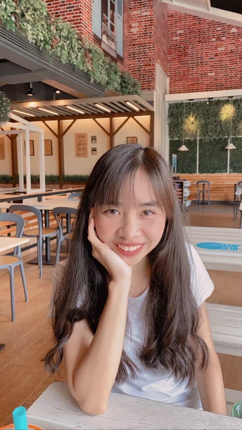 Horny Thai Girl is showing her body (14/20)