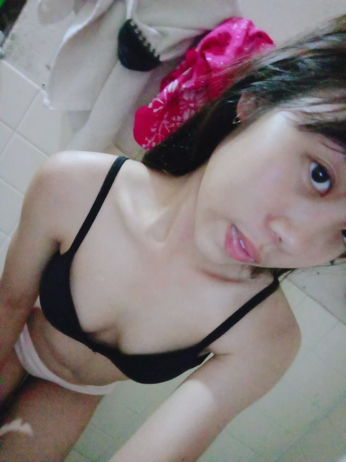 น้องฟ้ายั่วควยผัวจนหลุด (32/86)