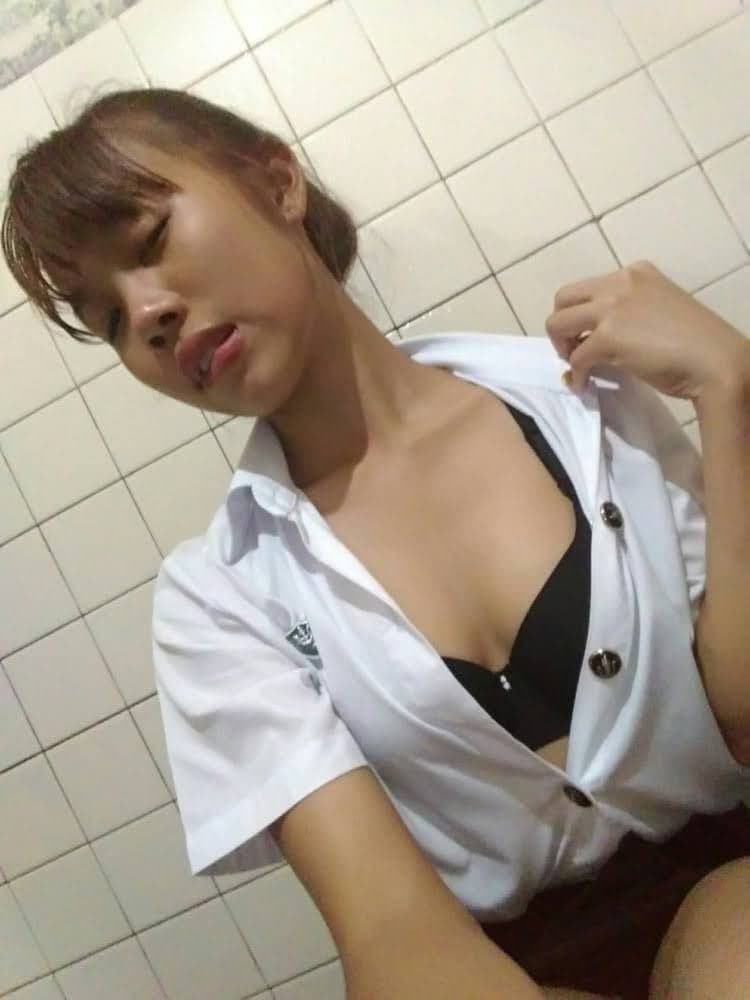น้องฟ้ายั่วควยผัวจนหลุด (50/86)