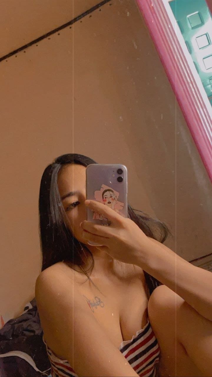 asian girl. (75/112)