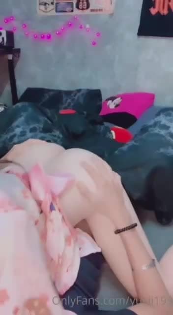 Big tits thai girl (26/71)