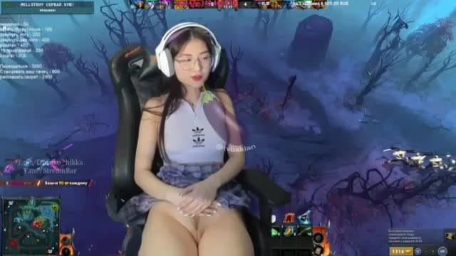 Big tits thai girl (40/71)