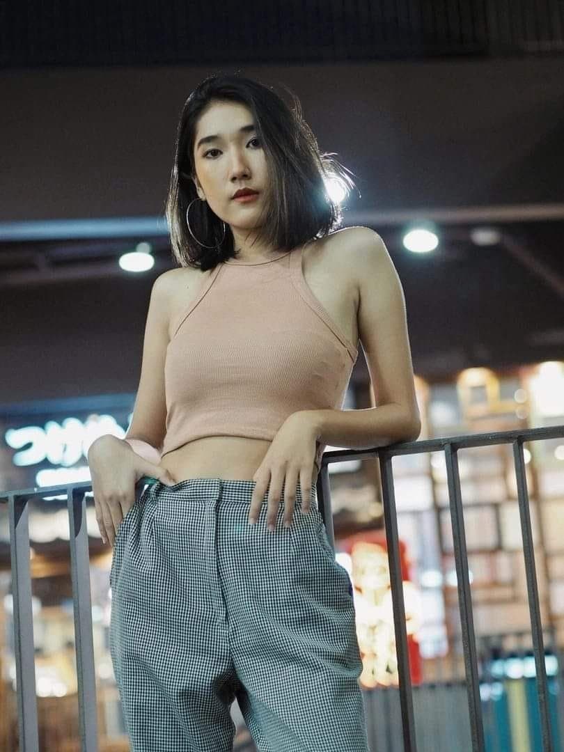Thai College Girl Slut (2/11)