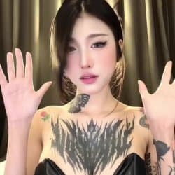 เมากลับห้องมาไม่พอ ไม่รู้ไปเงี่ยuจากไหนมาให้ผัวนั่งเขี่ยหีให้น้ำพุ่งเต็มเลย (12/37)