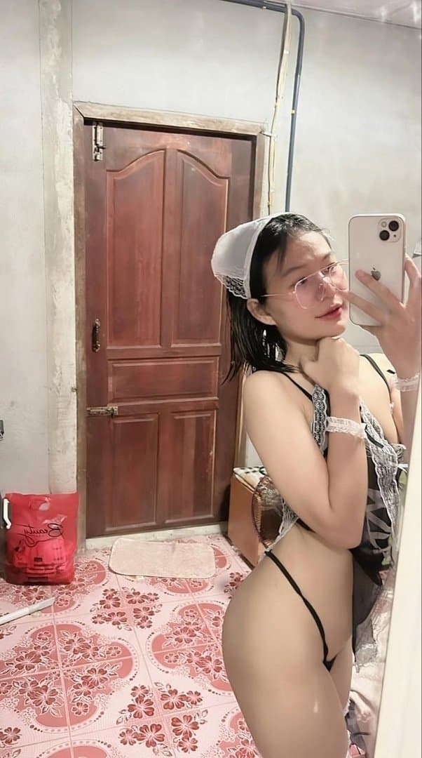 Asian Teen 30 (5/12)