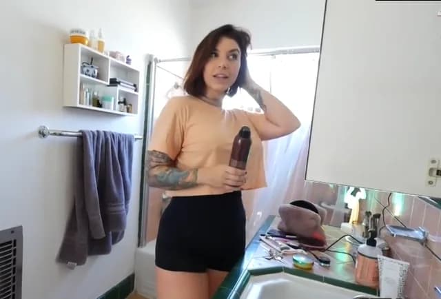 ดูหนังโป๊ออนไลน์ Tattooed Babe Ivy Lebelle Calls James Deen Over to Fuck Her (1/1)