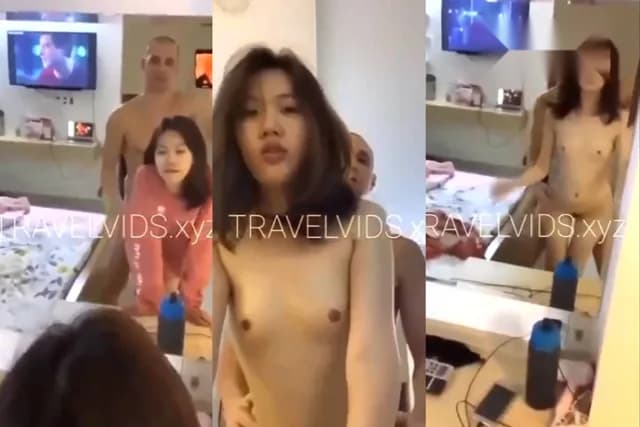 คลิปหลุดทวิตเตอร์ สาวไทยหน้าหมวยตัวเล็กหุ่นบาง เย็ดกับผัวฝรั่งหน้ากระจก โดนเย็ดหีท่าหมาหน้ากระจก ซอยหีรัวๆ เย็ดโหด (1/1)