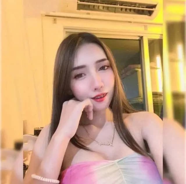 เริ่มค่ะ แชทกับหนุ่มที่ถูกใจก็จัดโชวหีไปเลยยยยยยย (2/4)