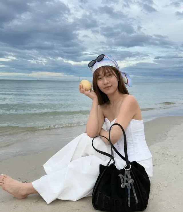คอลวีดีโอให้ดู หีอย่างโหนก (1/3)